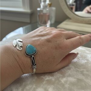 Sterling Silver and genuine Kingman Turquoise‎ Feather bracelet